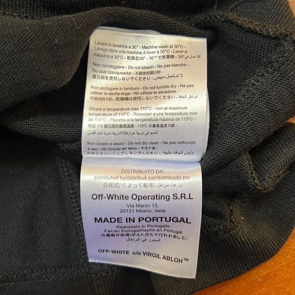 OFF-WHITE Othelo's Wolf Tee in Black All Over - Picture 9 of 10